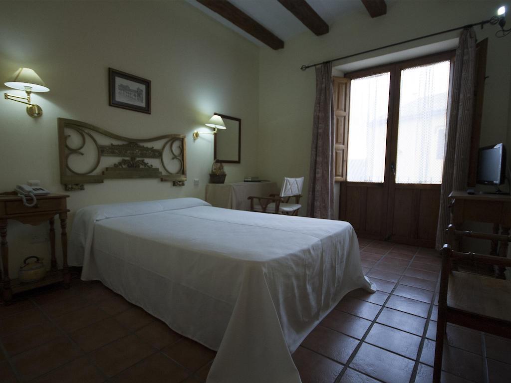 La Hosteria De Oropesa Camera foto